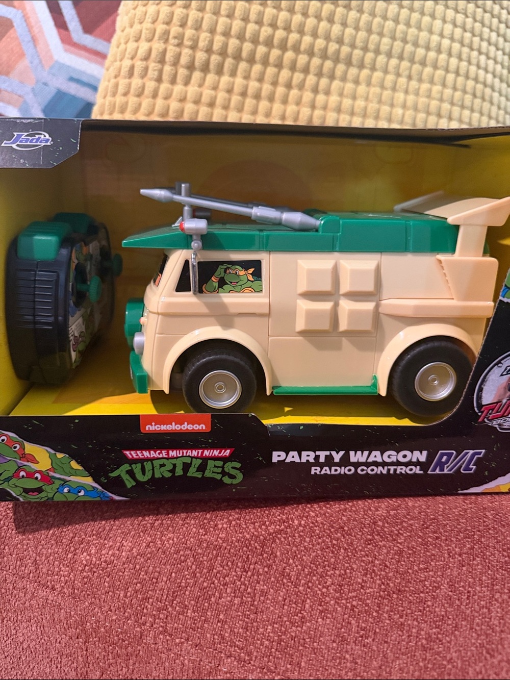 Nickelodeon Teenage Mutant Ninja Turtles Green and Cream RC Party Wagon